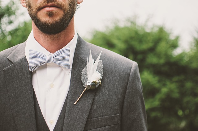 Van formele pakken tot casual jeans: een verkenning van mannenkleding en accessoires wereldwijd